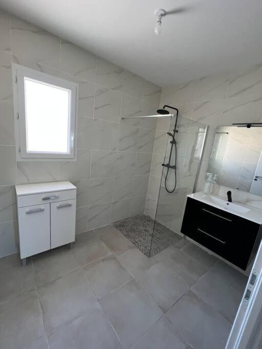 Holiday home Maison Familiale Contemporaine A *